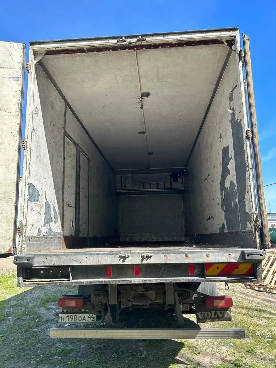 Продам Volvo FH12 2004 года - Грузовики (Авто) в Кострома