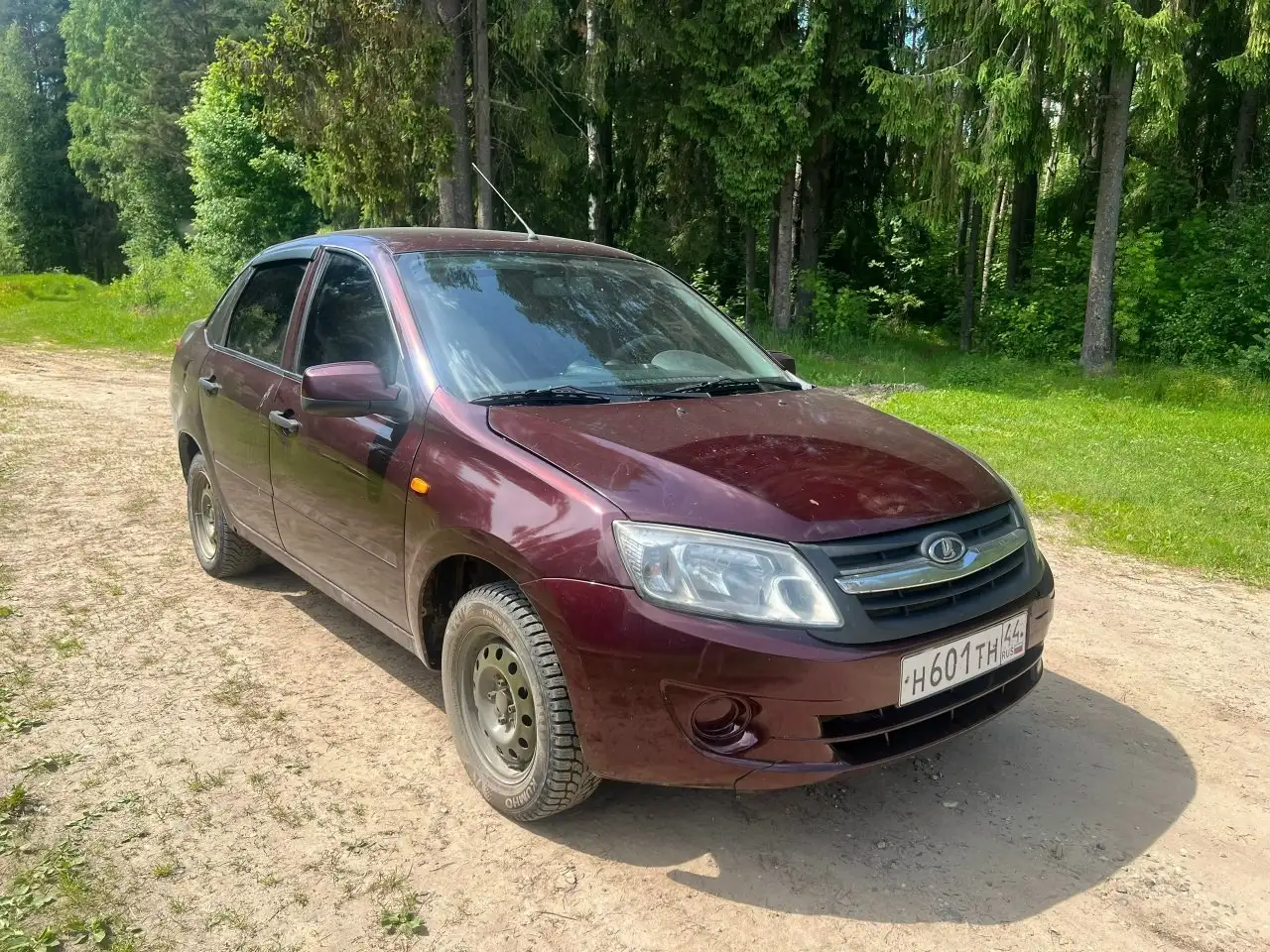 Продажа Лада Гранта 2012 Люкс 16-клапанный - Легковые автомобили (Авто) в Кострома
