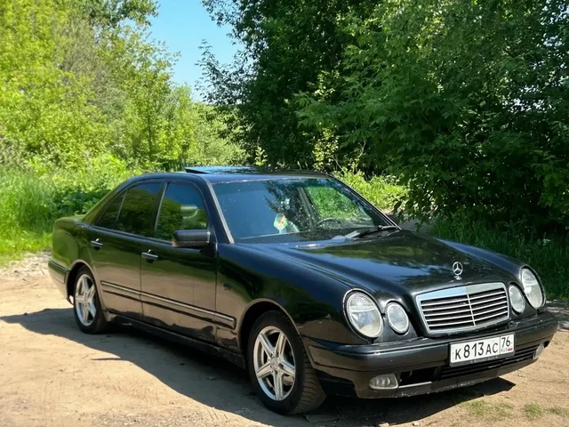 Mercedes W210 1995 2.0 Механика - Грузовые автомобили в Ярославль