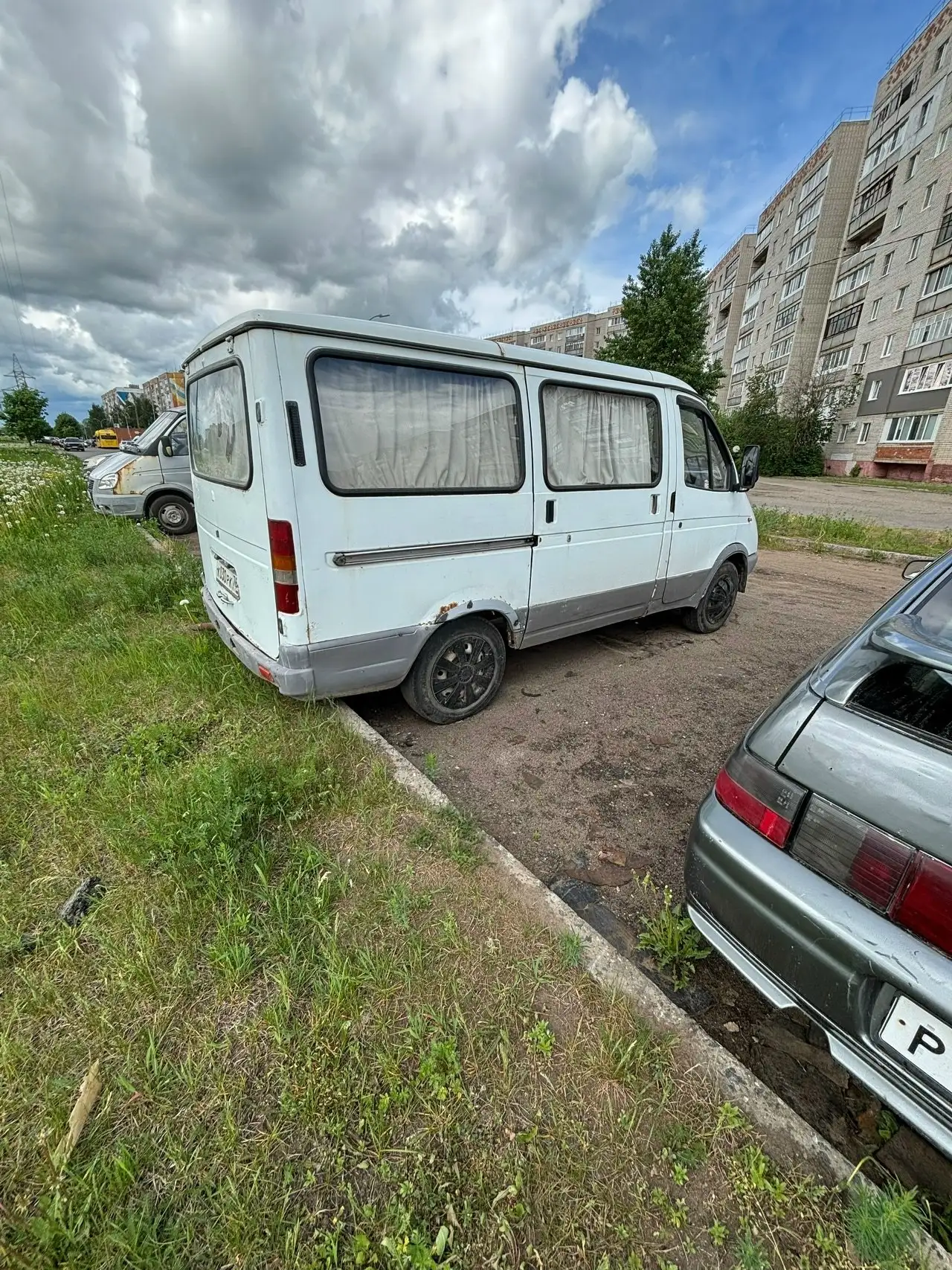 Продам ГАЗ 2217 Соболь - Кузовные запчасти (Авто) в Ярославль
