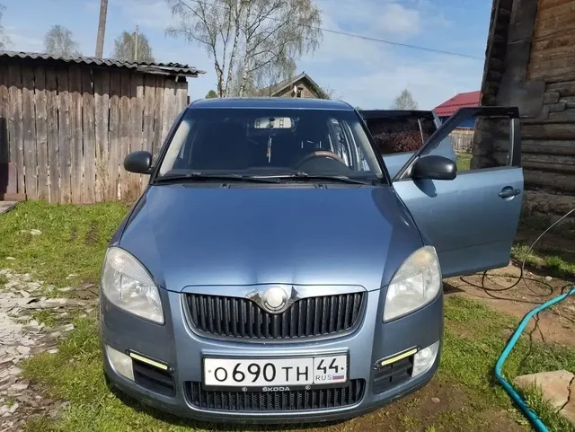 Шкода 2007 г. в хорошем состоянии - ЛуАЗ в Ярославль