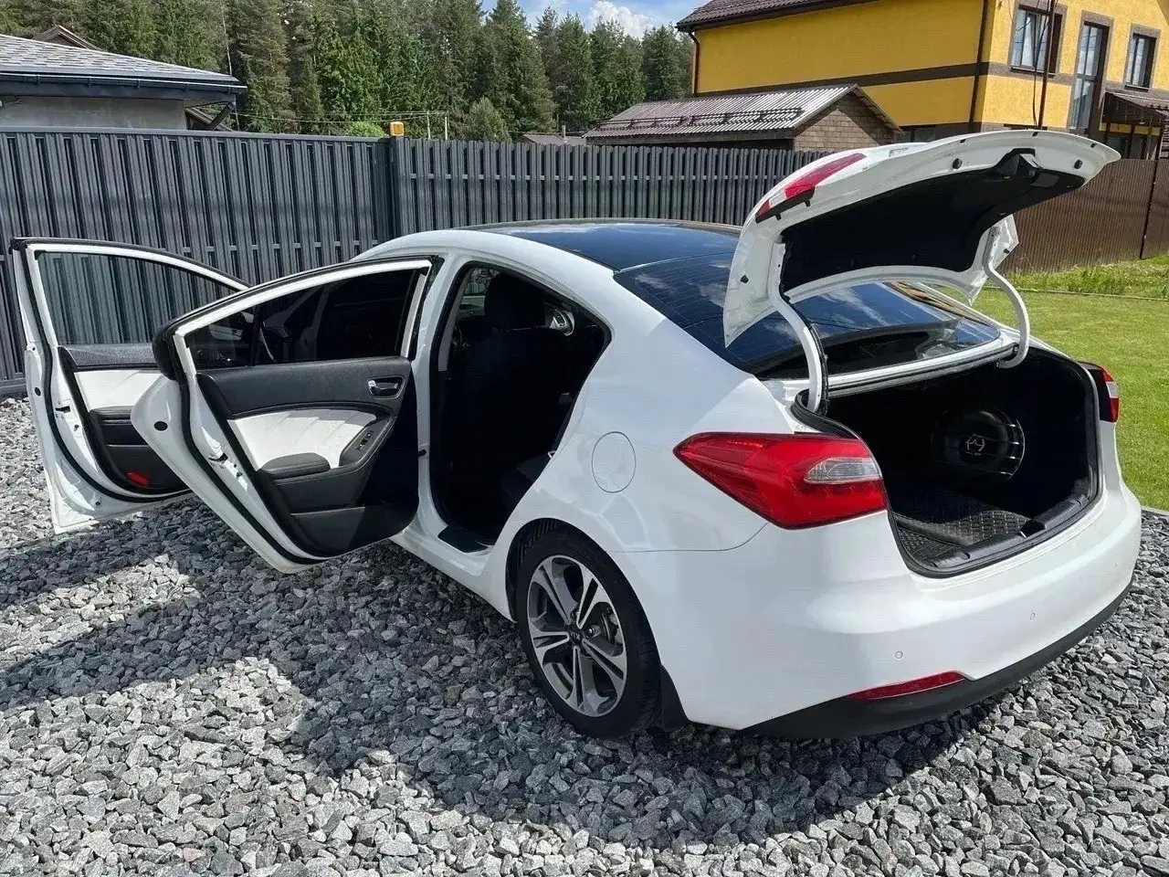 KIA CERATO 2015 - Легковые автомобили (Авто) в Иваново