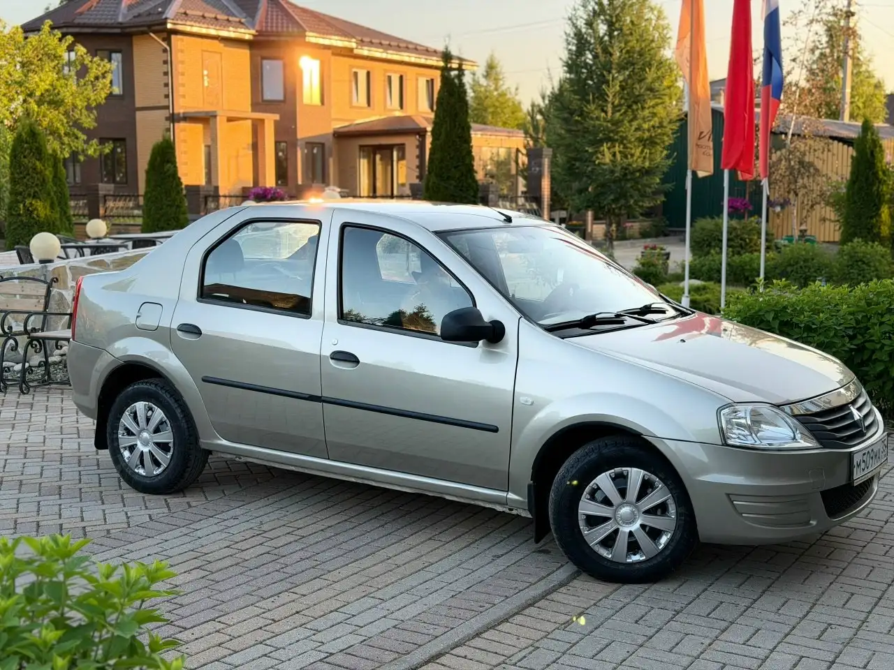 Renault Logan 2012 с кондиционером - Легковые автомобили (Авто) в Вологда