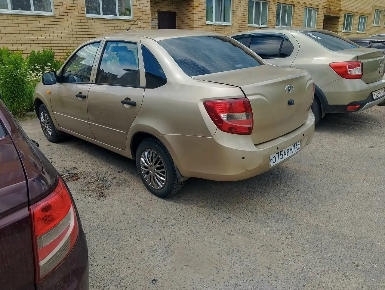 Lada Гранта 2013 - Легковые автомобили (Авто) в Ярославль