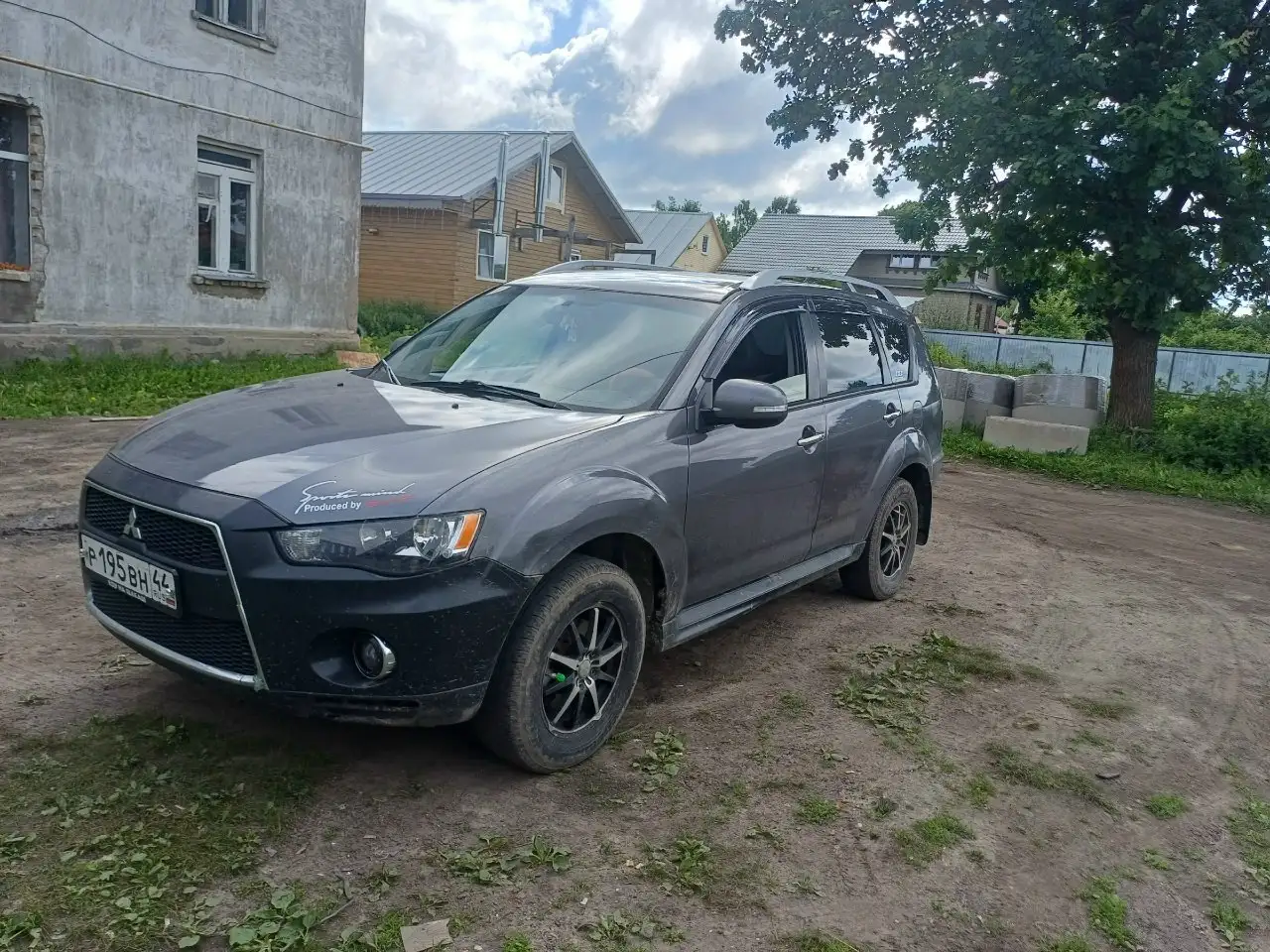 Mitsubishi Outlander 2010 - Авто в Галич