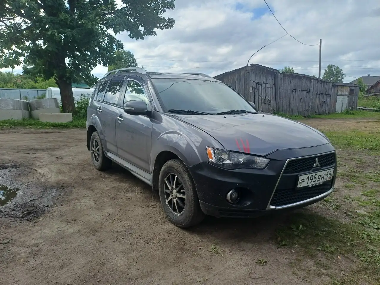 Mitsubishi Outlander 2010 - Авто в Галич