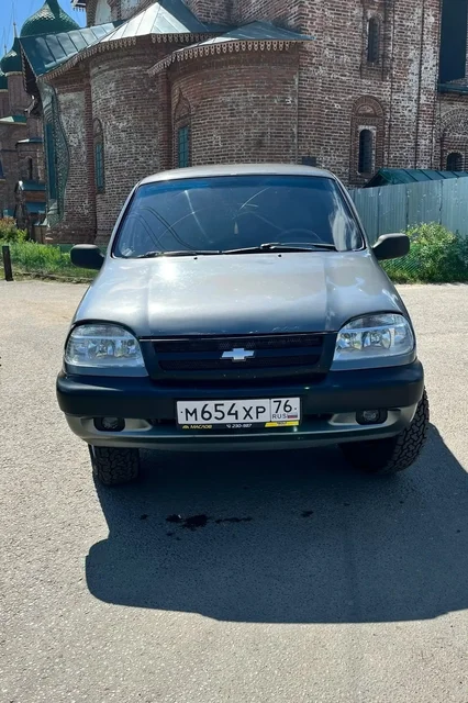 Продажа автомобиля 2006 года - Внедорожники в Ярославль