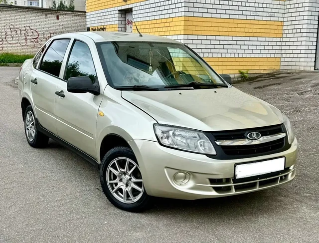Лада Гранта 2013 - Авто в Владимир