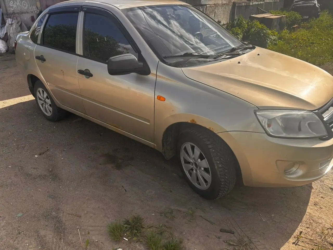 Продам Ладу Гранту 2013 года - Легковые автомобили (Авто) в Ярославль