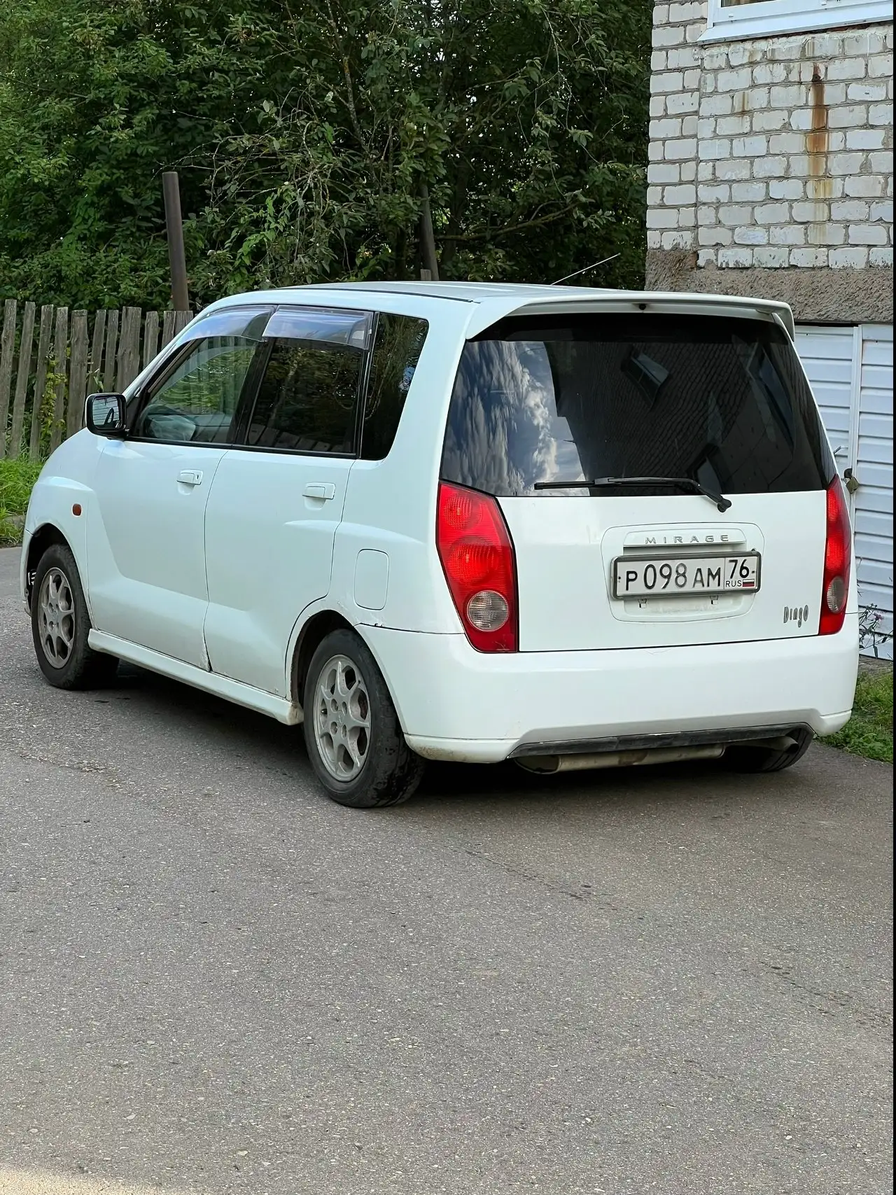 Mitsubishi Dingo 1.5 AT 1999 - Автомобили (Авто) в Ярославль
