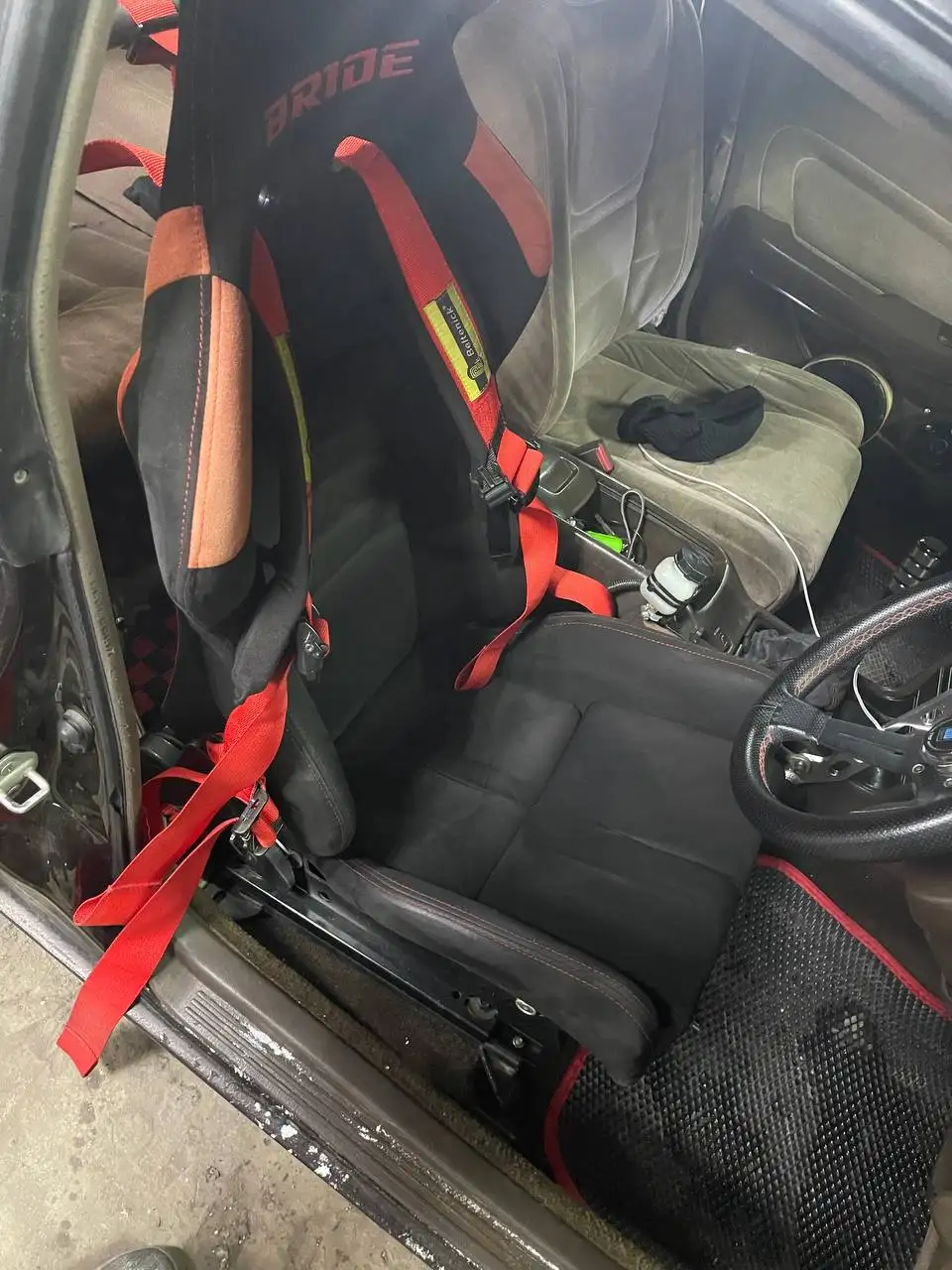 Продажа автозапчастей: рейлинги, сабвуфер с усилителем, ковш - Автозапчасти (Запчасти) в Иркутск