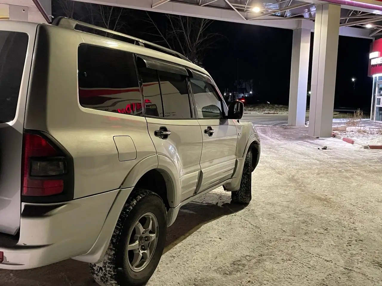 Продажа Mitsubishi Montero 2001 года - Авто в Иркутск