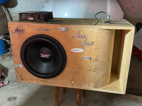 Продажа сабвуфера и усилителя для авто - Авто в Иркутск