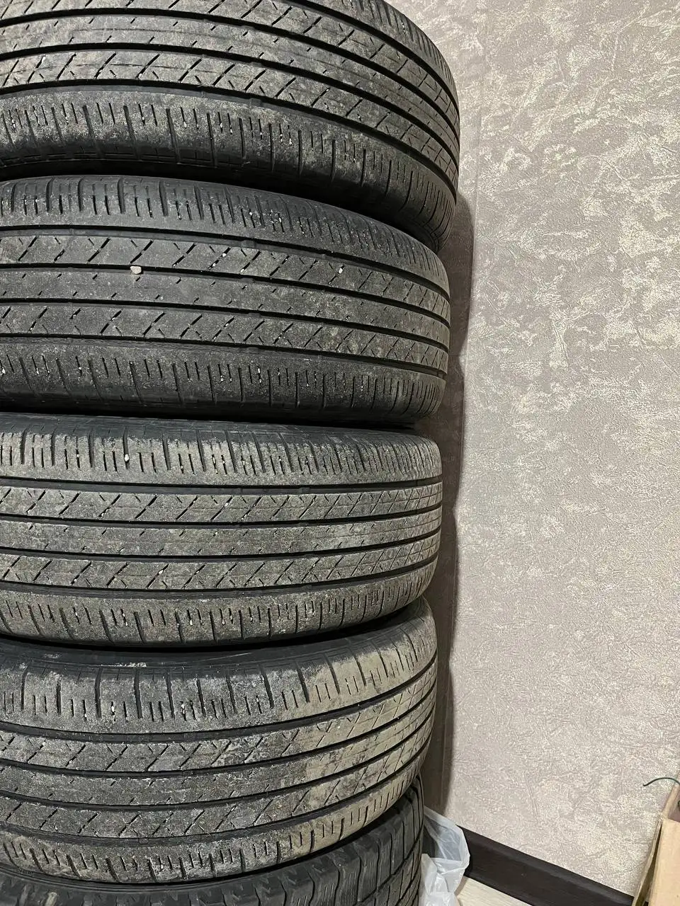 Колеса R17 205/55, 5 штук, 4 лета и одна запаска на зиме - Запчасти (Авто) в Иркутск