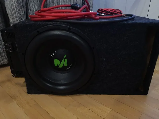 Продам сабвуфер Deaf Bonce Machete Fight S с моноблоком Apocalypse 2900.1 - частное объявление в Иркутск