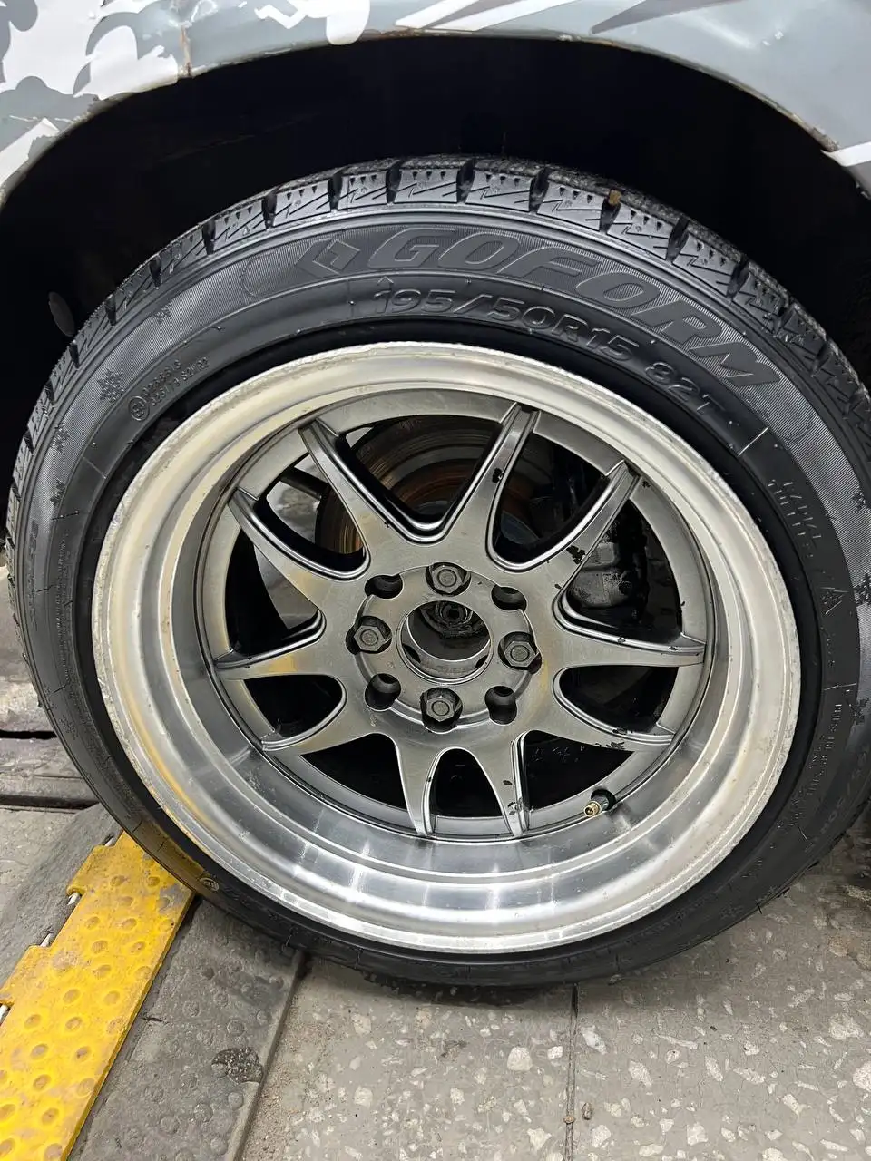 Продажа дисков R15 с резиной - Запчасти (Авто) в Иркутск