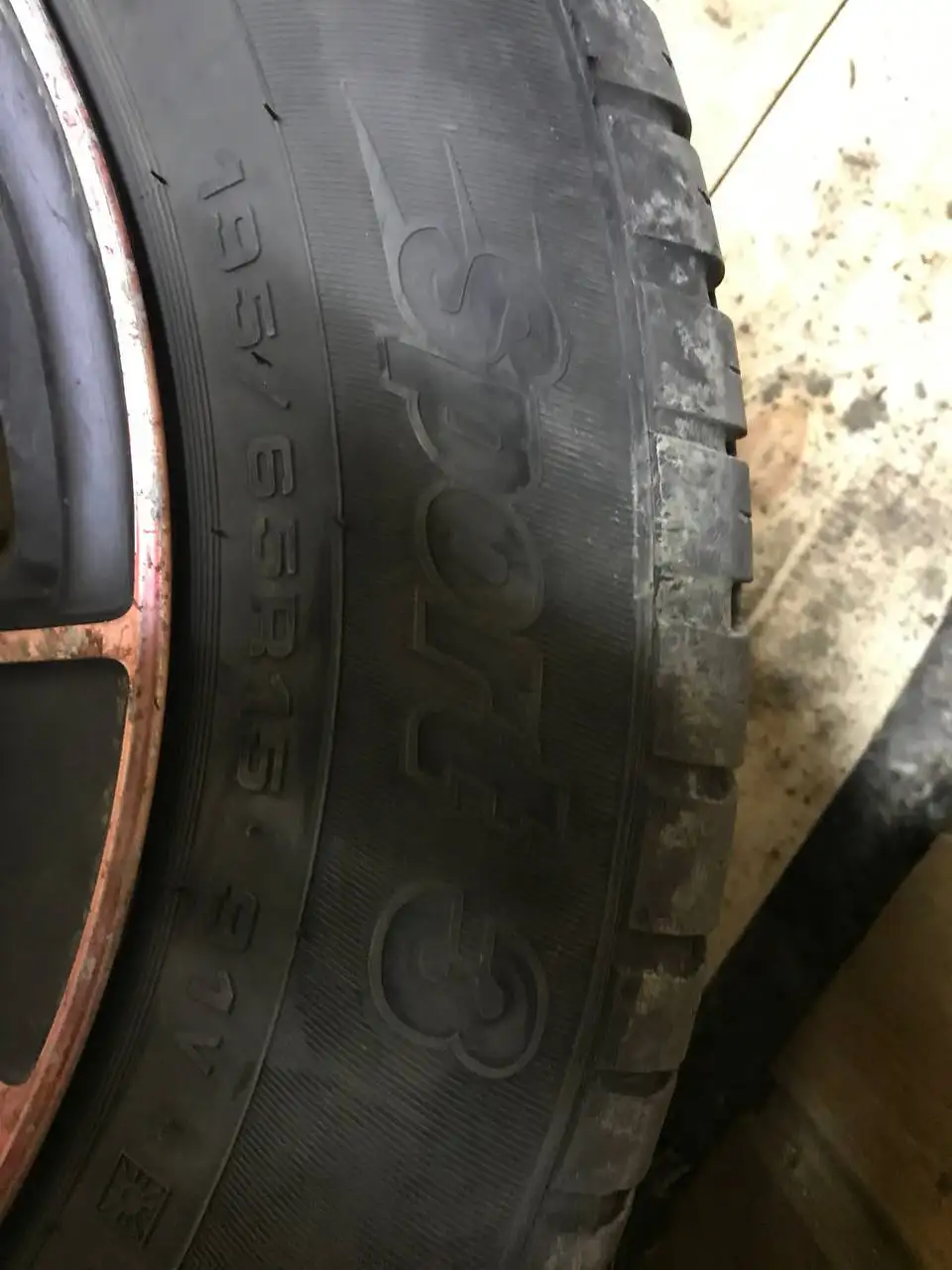 Продам комплект фар с поворотниками Toyota Ipsum и резину Cordiant 195/65/15 - Запчасти (Авто) в Иркутск