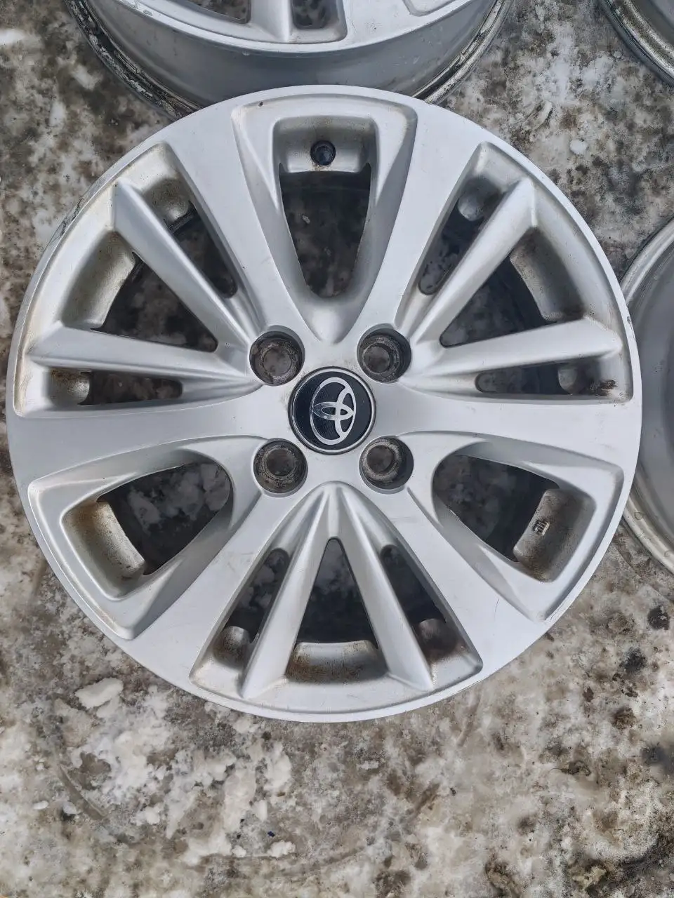 Продам литьё R15 4x100 - Запчасти (Авто) в Иркутск