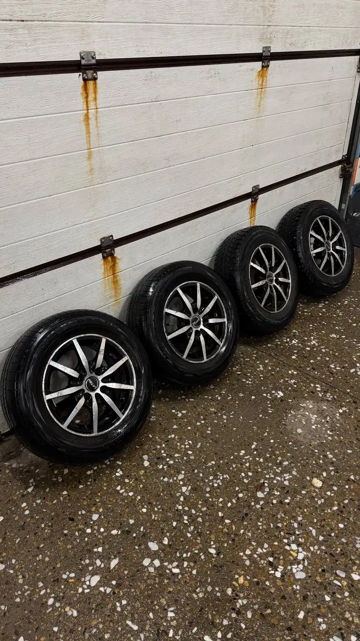 Литье R13 с резиной для ВАЗ 2107 - Диски и шины (Запчасти) в Иркутск