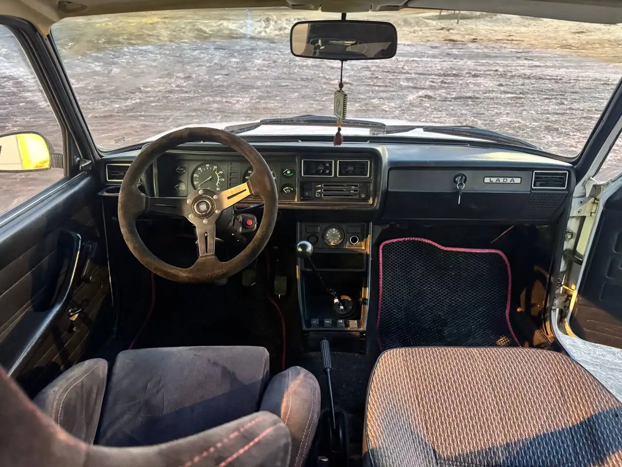 Продается ВАЗ 2107 инжектор в отличном состоянии - Легковые автомобили (Авто) в Иркутск