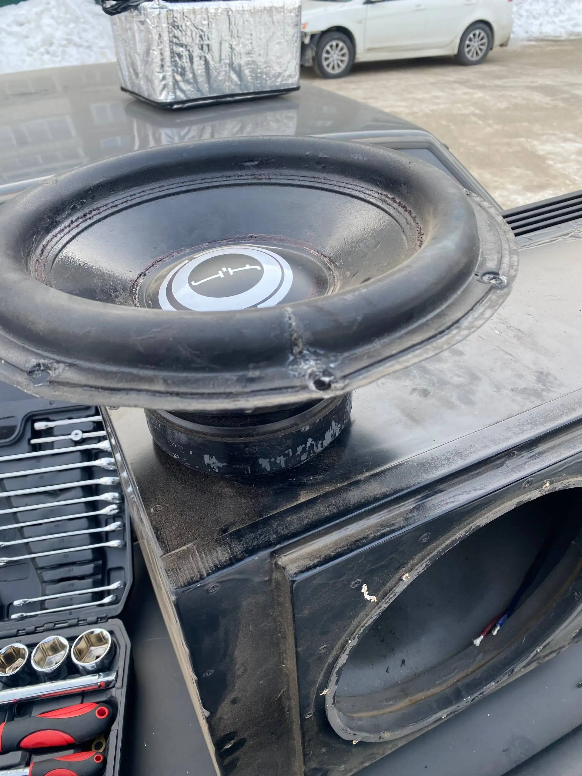 Продам усилитель Helix и блин Aura 12 - Аудио (Авто) в Иркутск