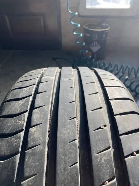 Шина 235/45R18 б/у с остатком протектора 2024 года - Шины и диски в Иркутск