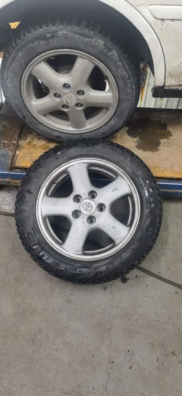 Диски R17 на обмен на R16 с зимней резиной Michelin - Запчасти (Авто) в Ангарск
