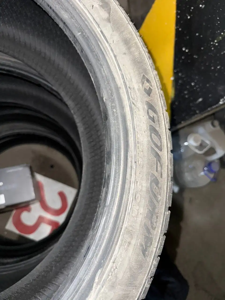 Шины 245/40 R19 летние - Шины и диски (Авто) в Иркутск