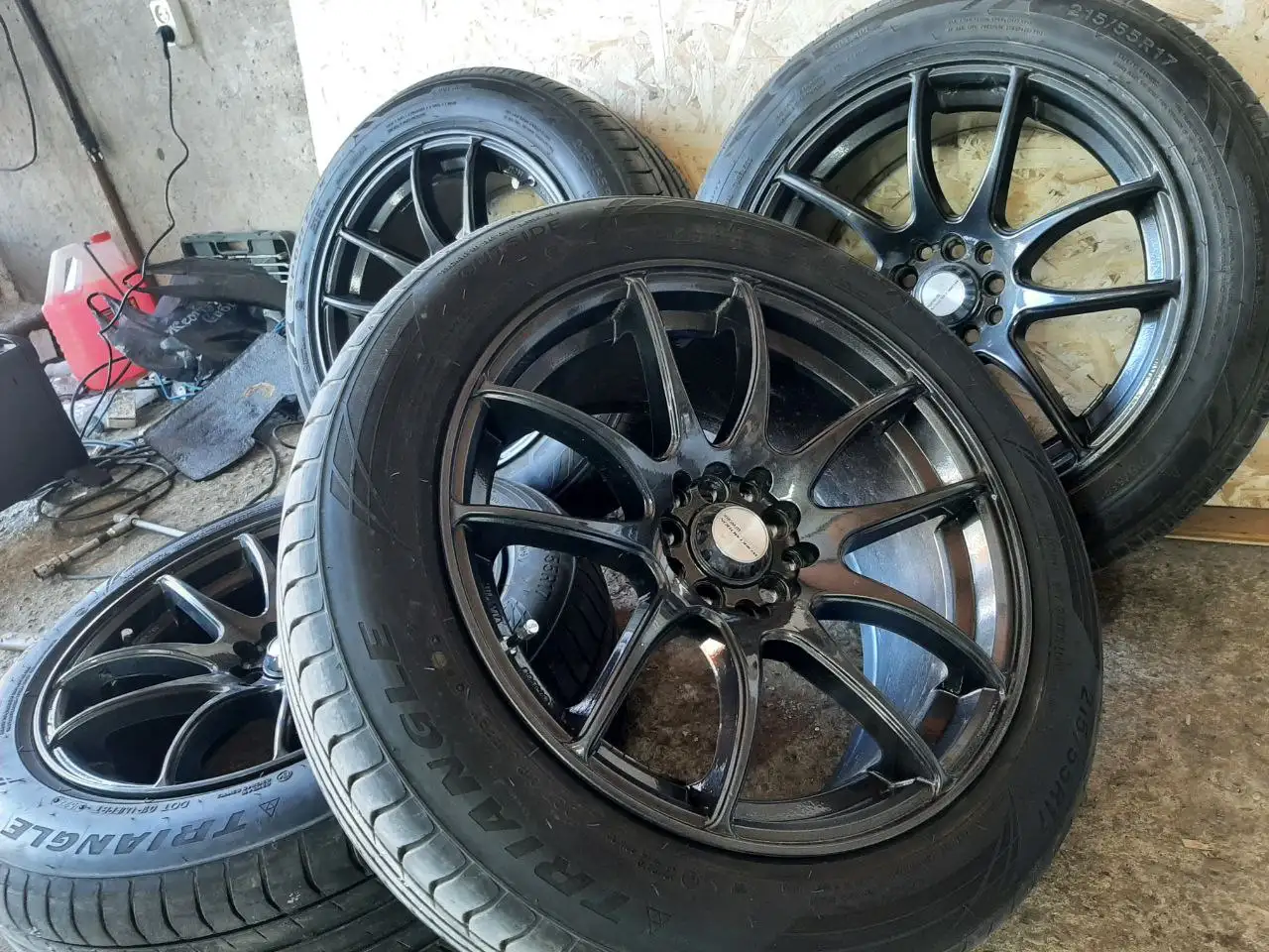 Продажа дисков и шин для автомобилей - Запчасти (Авто) в Иркутск