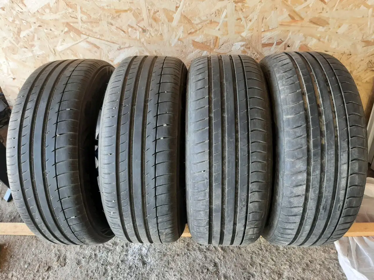 Продажа дисков и шин для автомобилей - Запчасти (Авто) в Иркутск