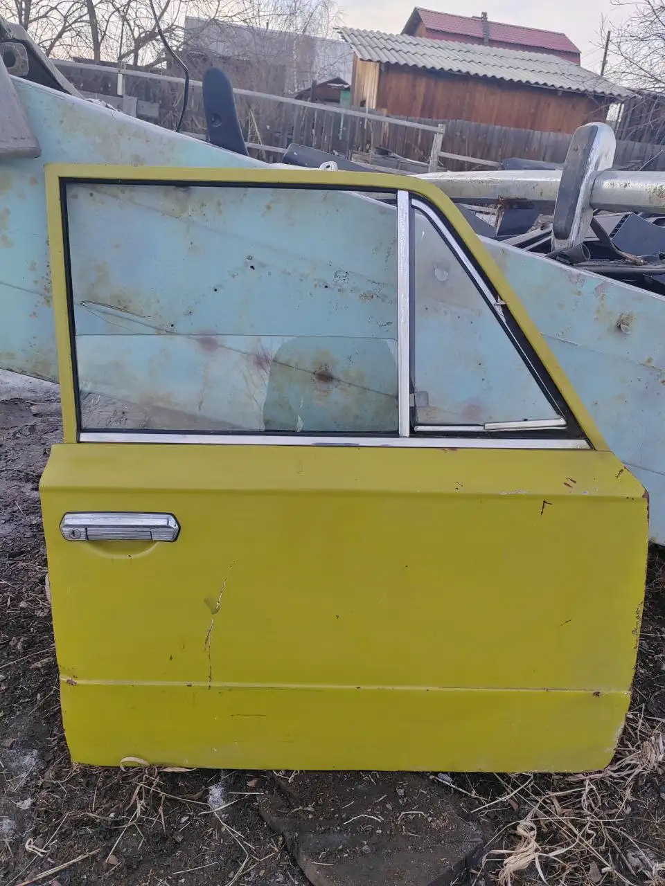 Продажа дверей для автомобилей различных моделей - Кузовные детали (Запчасти) в Иркутск