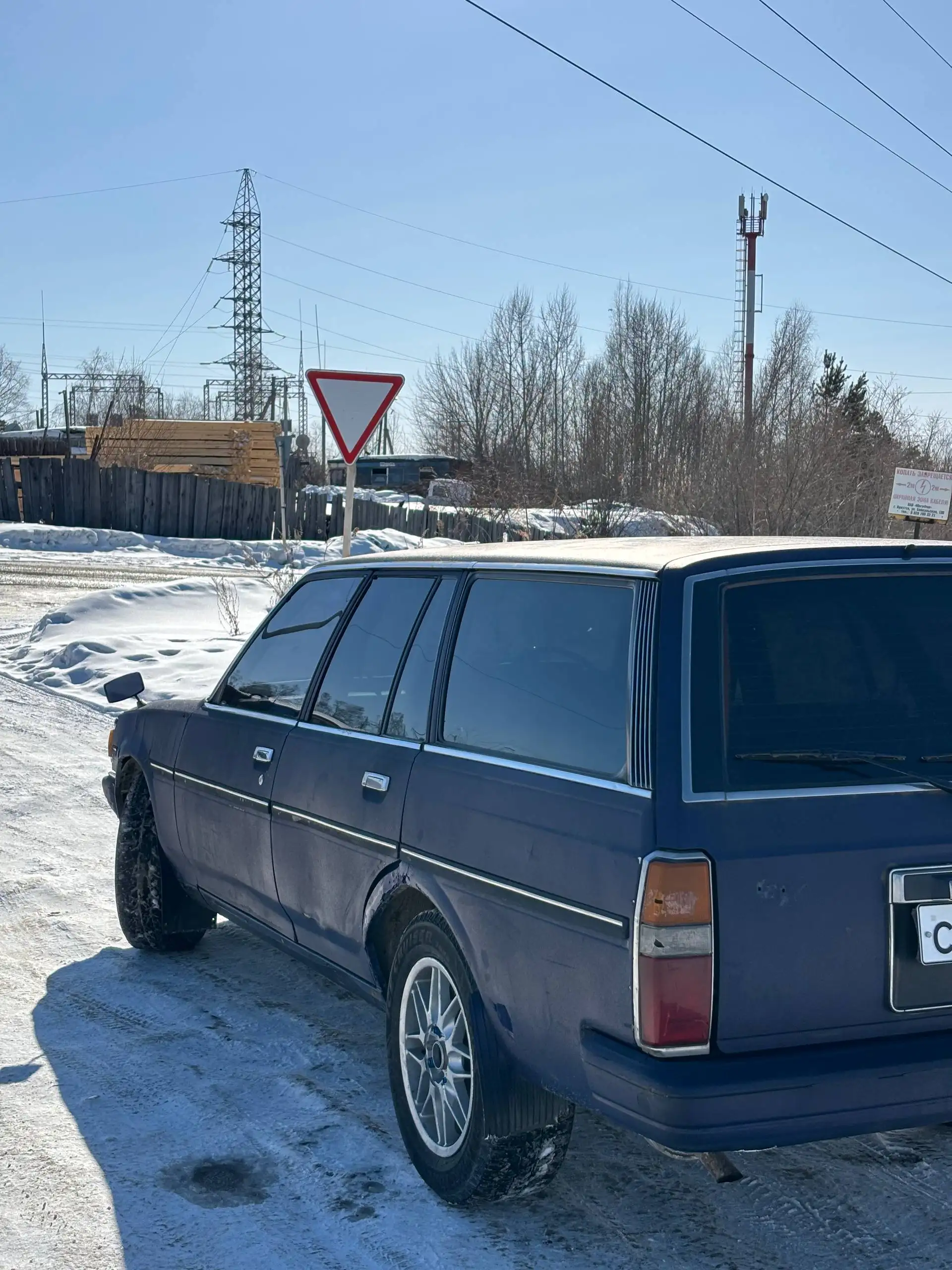 Продажа автомобиля с двигателем 2У и автоматической коробкой передач - Авто в Иркутск