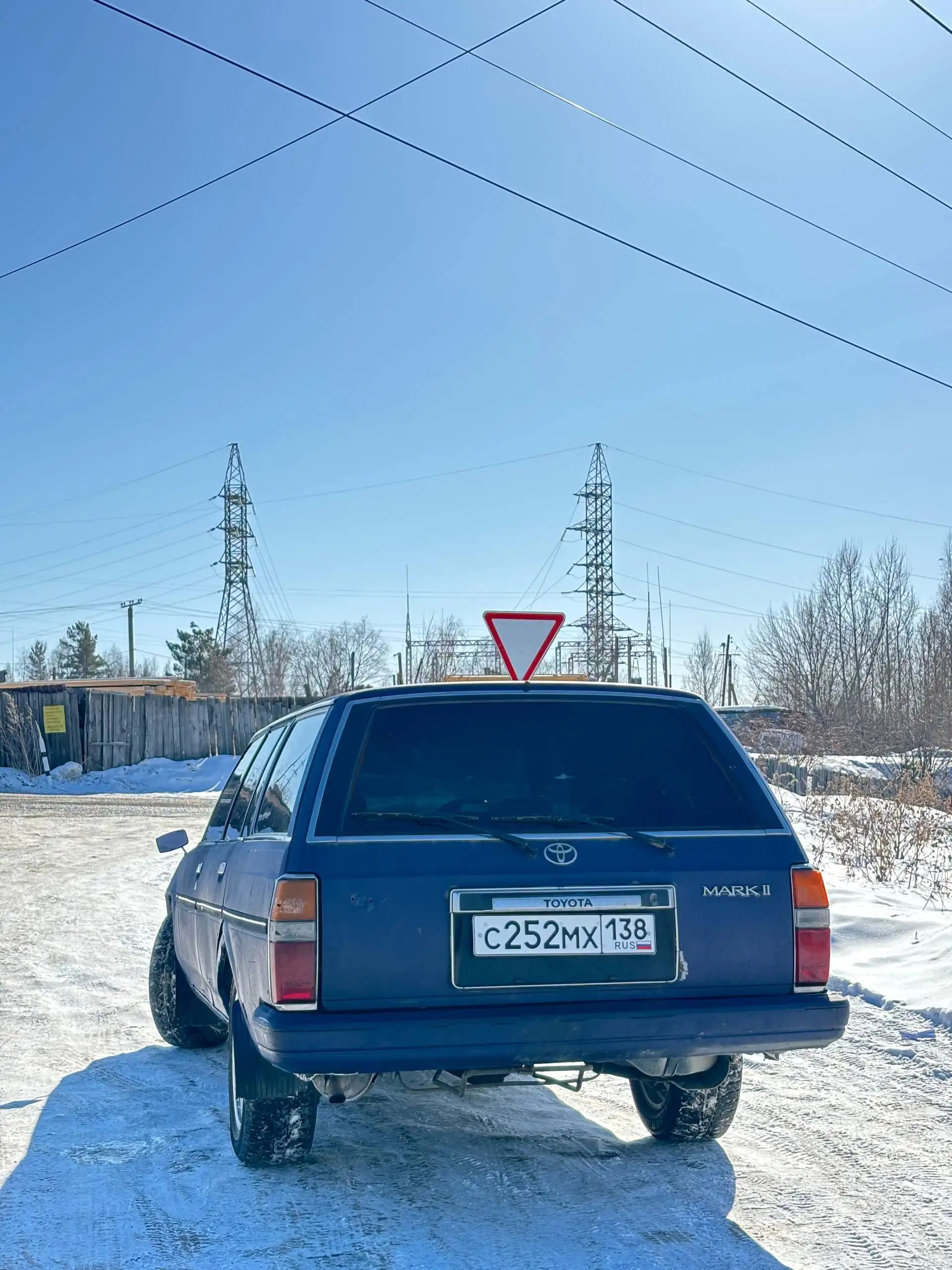 Продажа автомобиля с двигателем 2У и автоматической коробкой передач - Авто в Иркутск