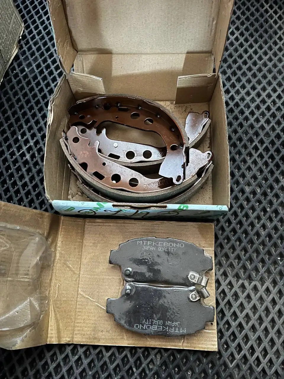 Продажа оригинальных японских колодок для Тойота Королла, Филдер - Запчасти (Авто) в Иркутск