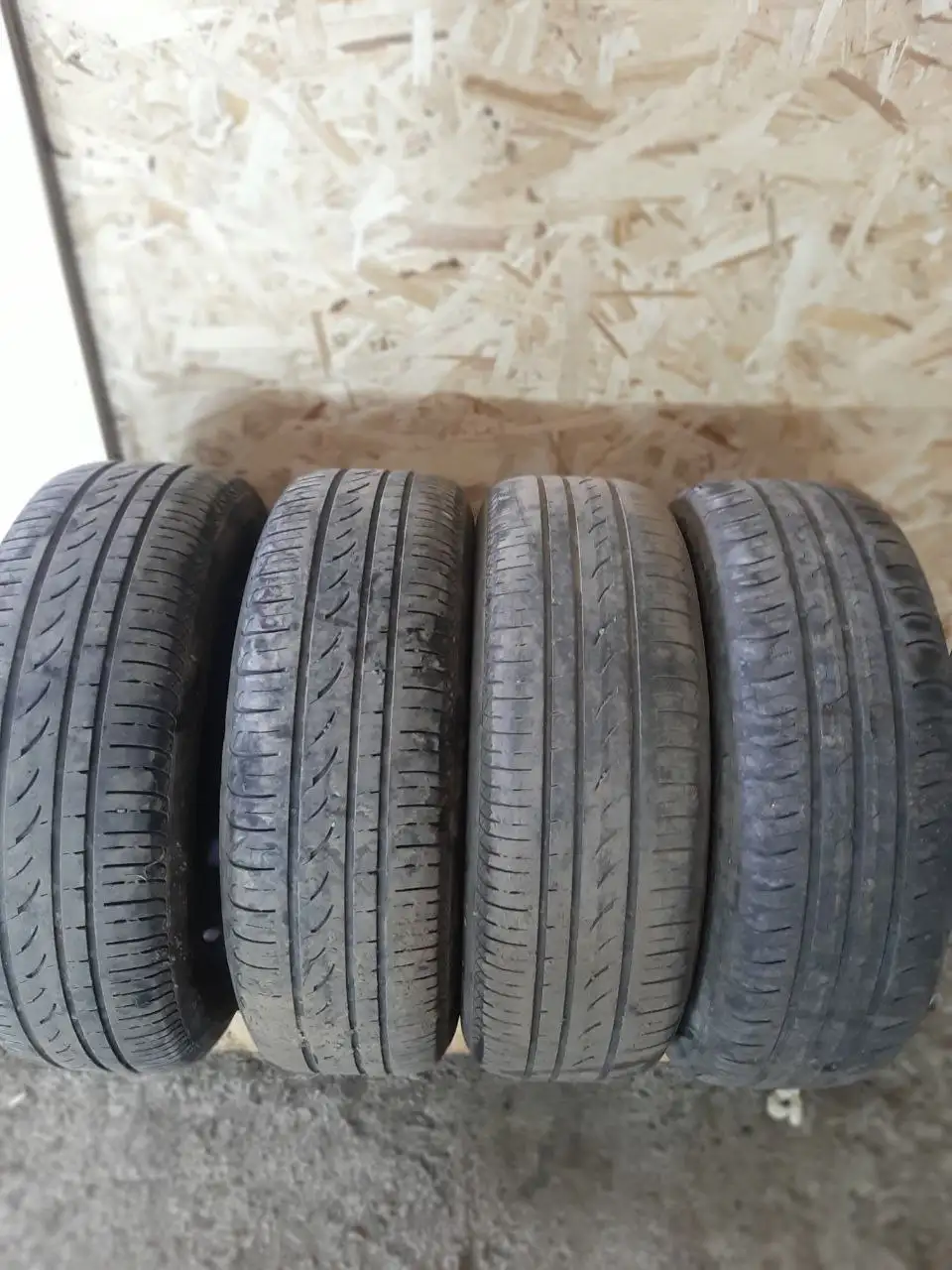 Продажа колес в сборе и отдельных шин R15, R17, R18 - Запчасти (Авто) в Иркутск