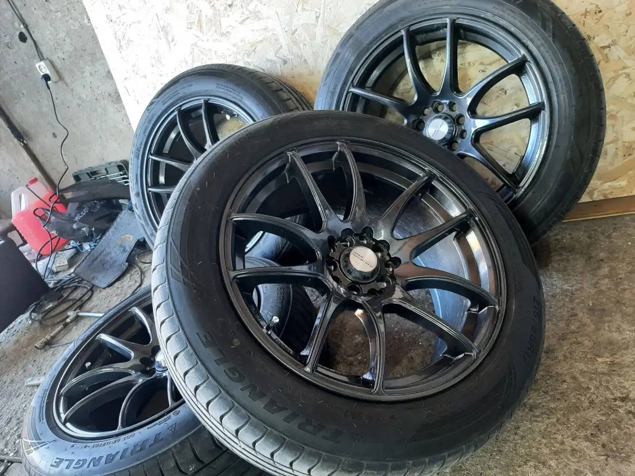 Продажа дисков и шин для автомобилей в Иркутске - Запчасти (Авто) в Иркутск