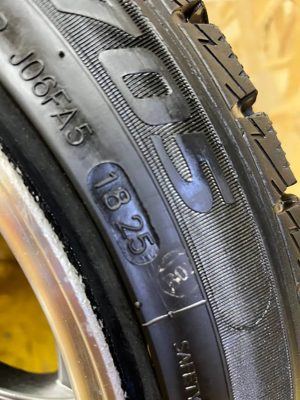 Продам комплект колес Work Cr - Kai с резиной Goform - Запчасти (Авто) в Иркутск