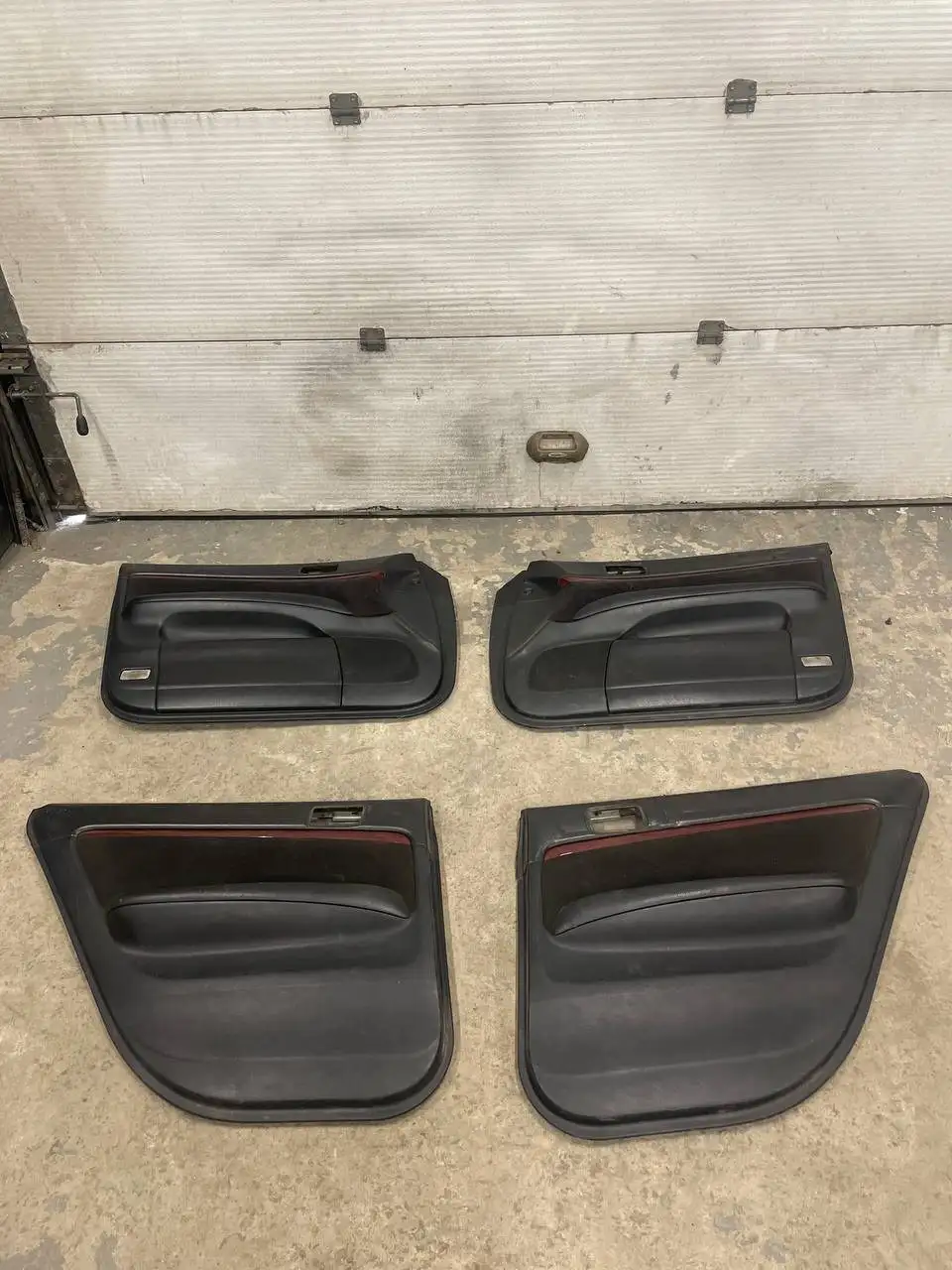 Продажа дверных карт для автомобилей - Запчасти (Авто) в Иркутск