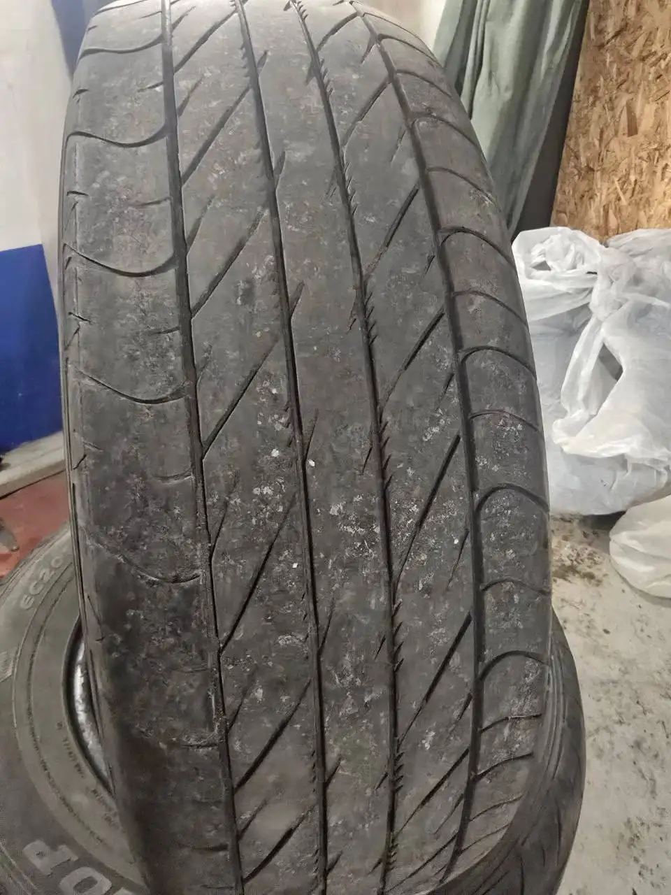 Продажа резины на сезон - Шины и диски (Авто) в Иркутск