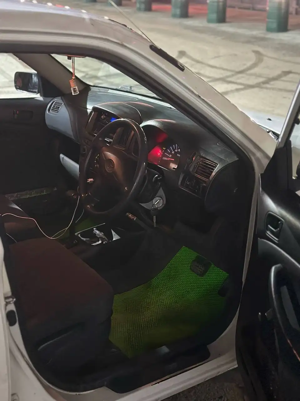 Тойота Пробокс 2003 года с проблемным кузовом - Авто в Иркутск