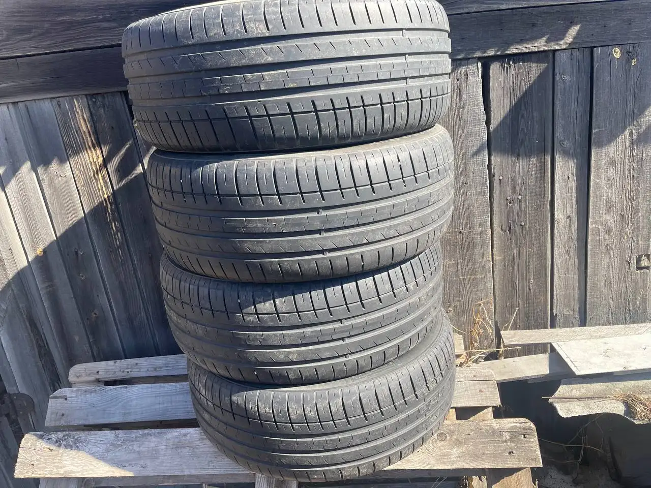 Продажа летних шин 215/50 R17 - Шины и диски (Авто) в Иркутск
