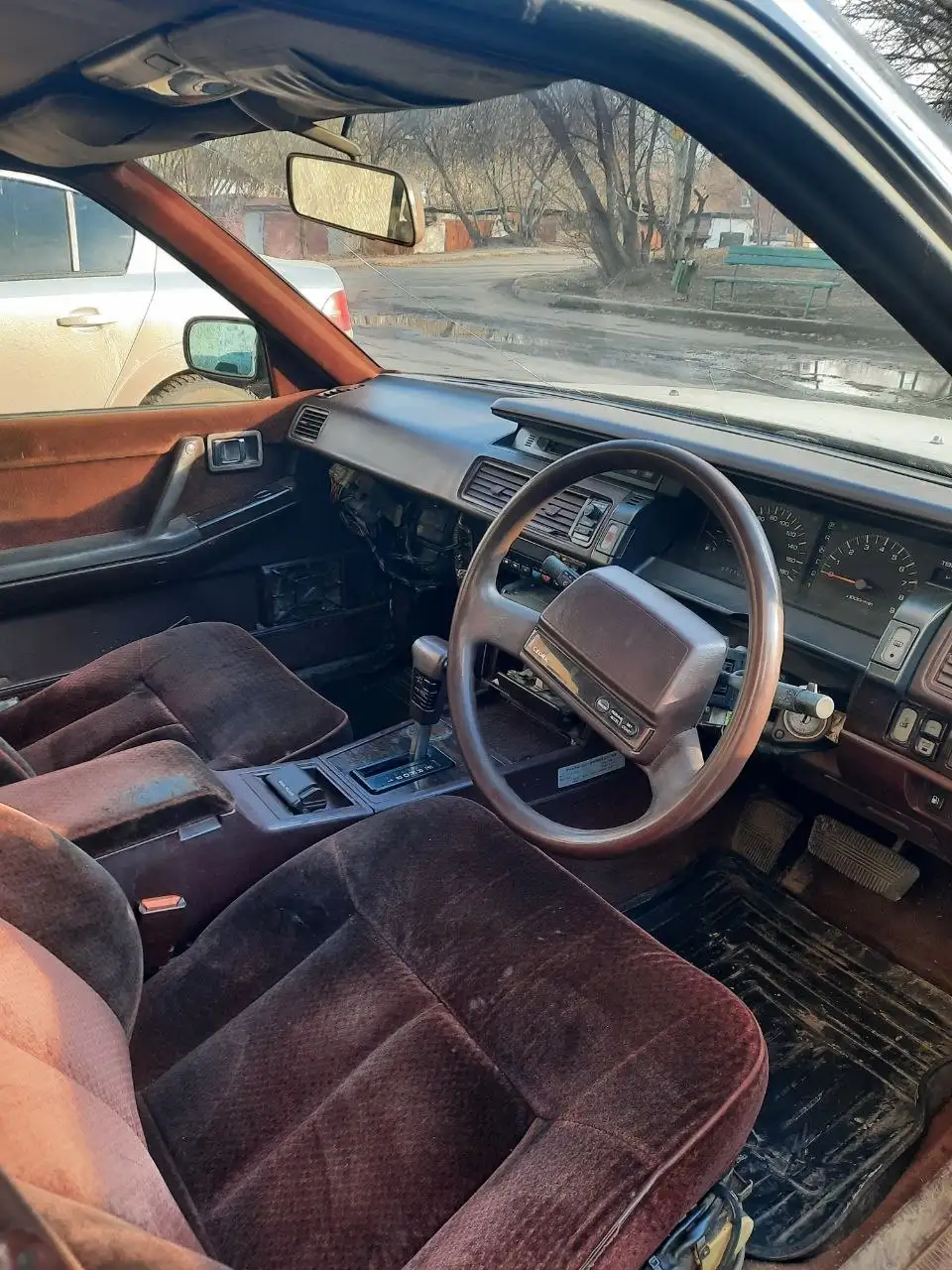 Продам Nissan Cedric 1988 года выпуска - Авто в Иркутск
