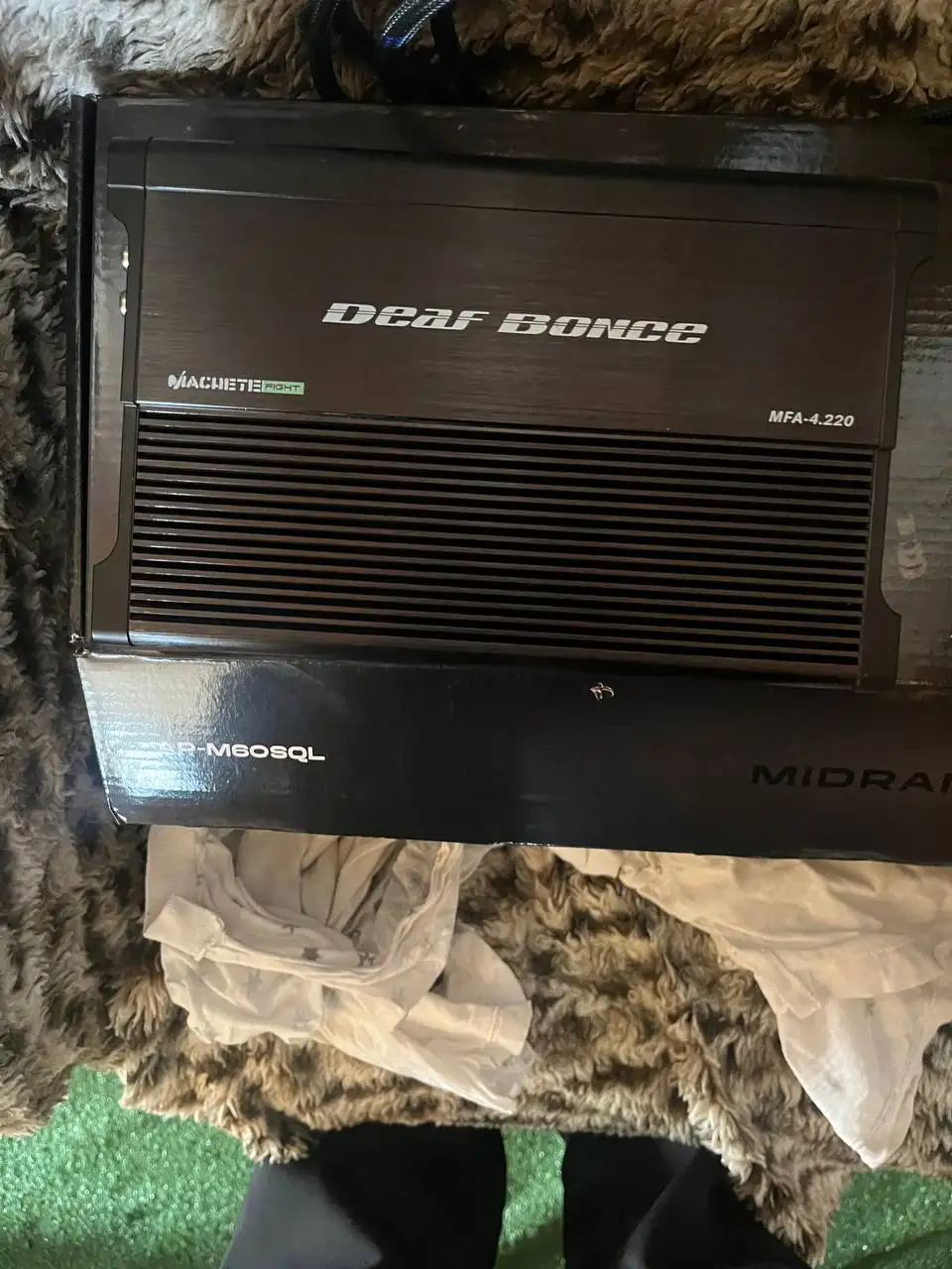 Продажа автозвука: сабвуфер DB-272, усилители Aura, DEAF BOUNCE, M60SQL - Автозвук (Авто) в Иркутск