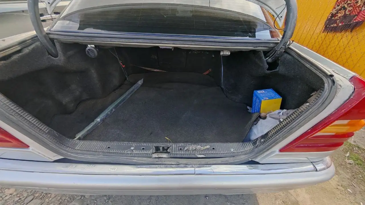 Продажа Mercedes-Benz W202 C200 Рестайлинг - Легковые автомобили (Авто) в Иркутск