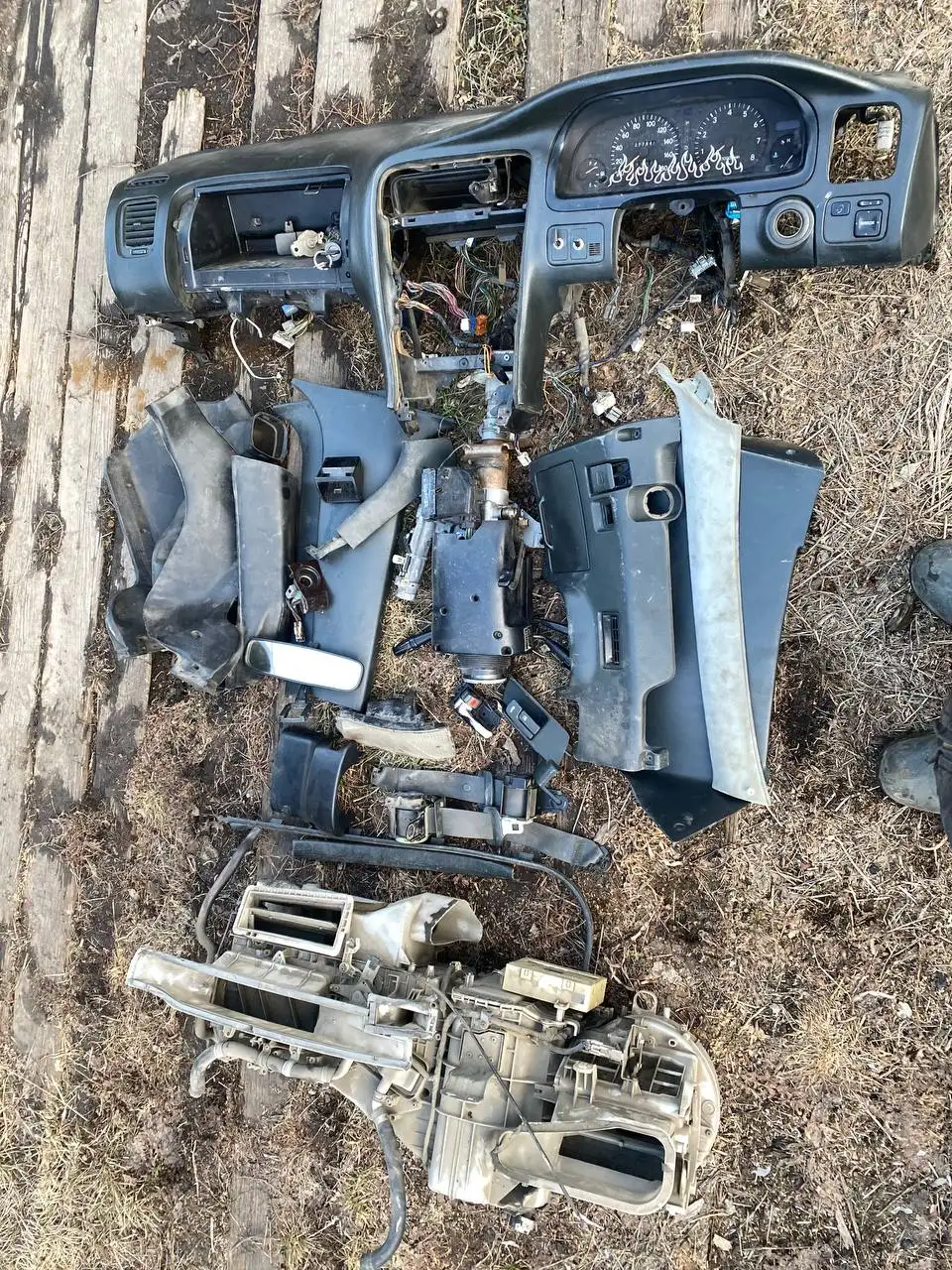 Продажа Toyota Cresta jzx90 на запчасти - Запчасти (Авто) в Иркутск