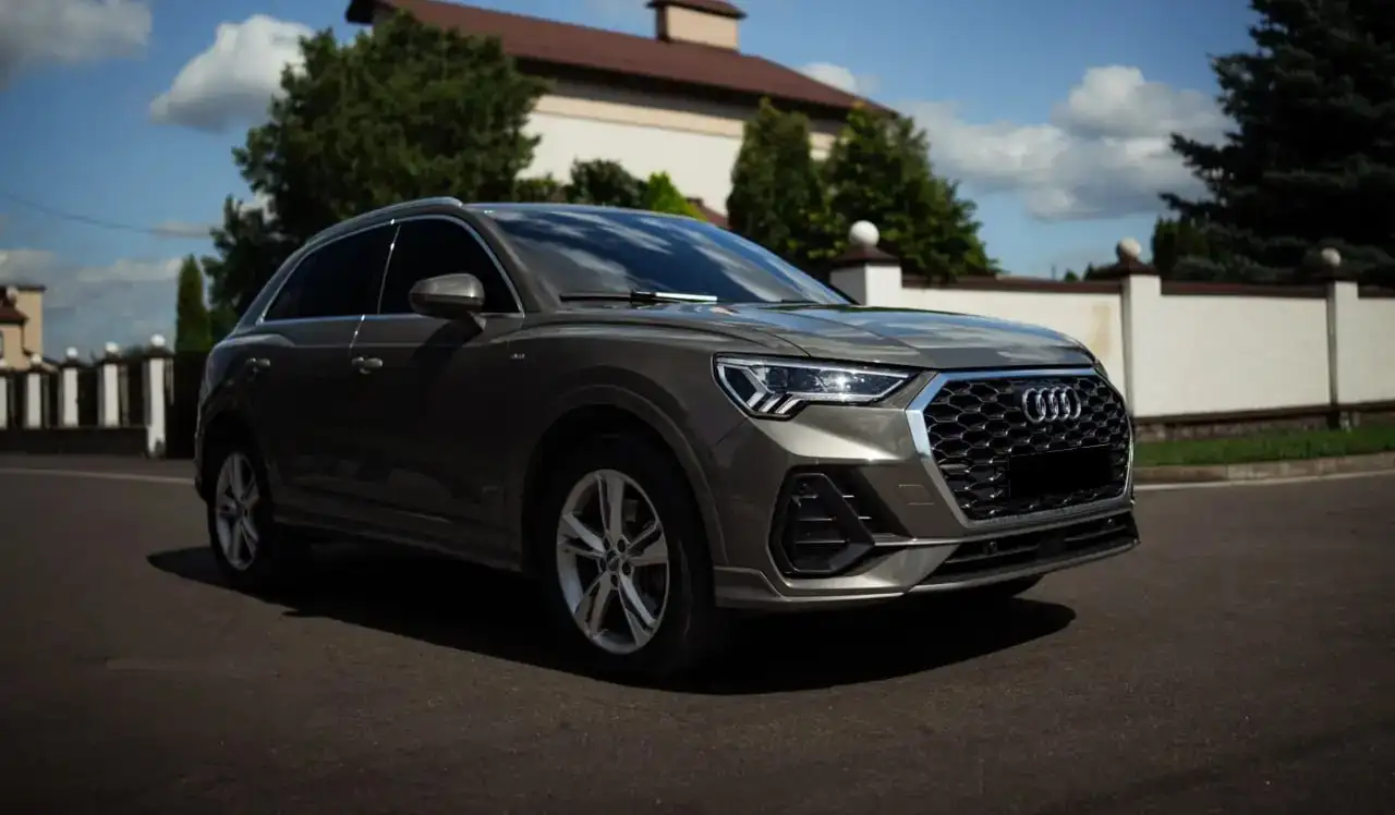 Audi Q3 2020 S-Line - Легковые автомобили (Авто) в Иркутск