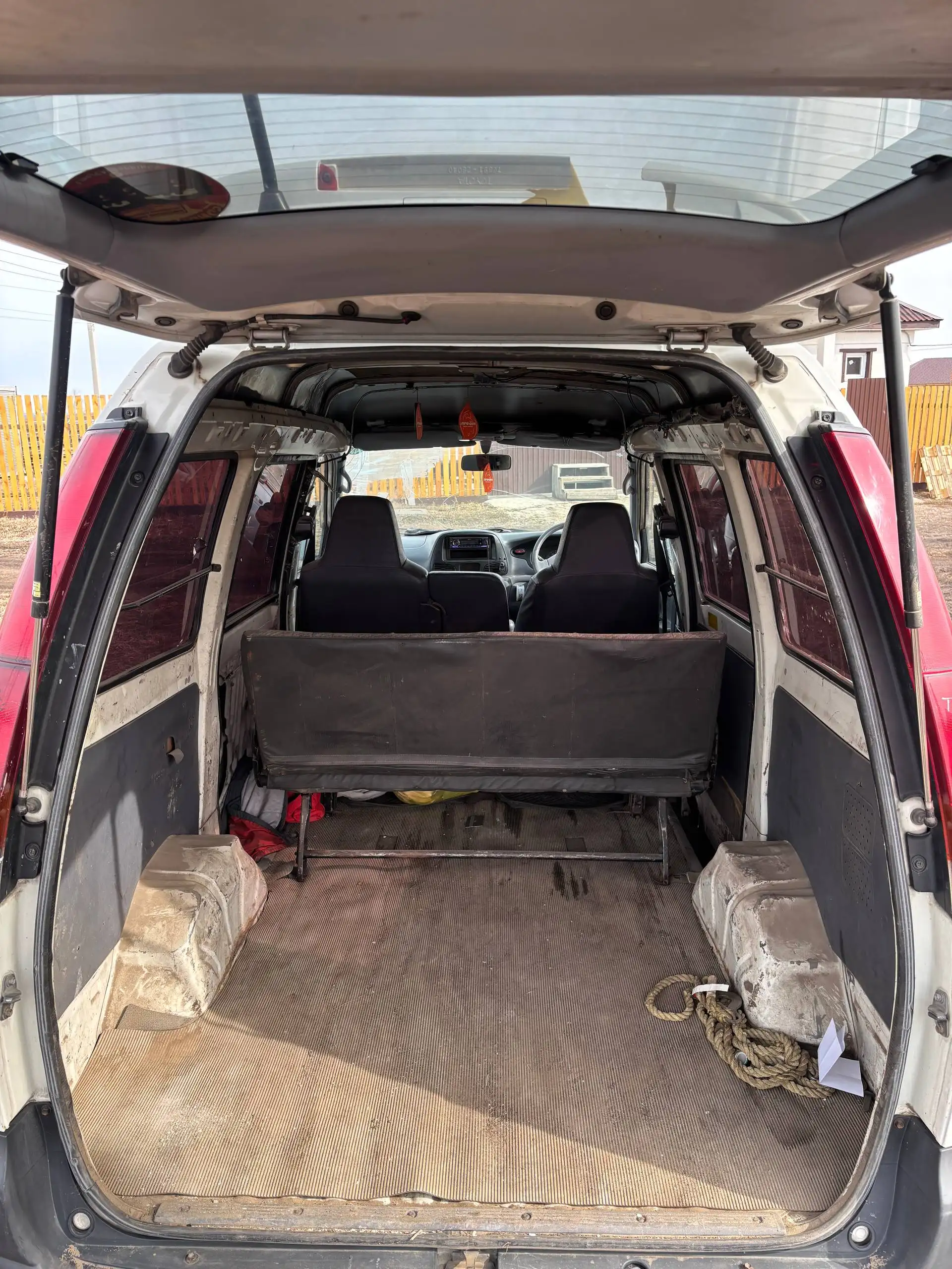 Toyota Lite Ace, 2007 г., дизель, механика - Минивэны и микроавтобусы (Авто) в Иркутск