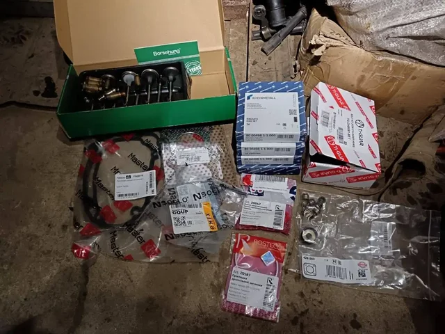 Skoda Octavia tour 2009 г.в. Универсал, 1,6 МКПП - Минивэны и микроавтобусы в Иркутск