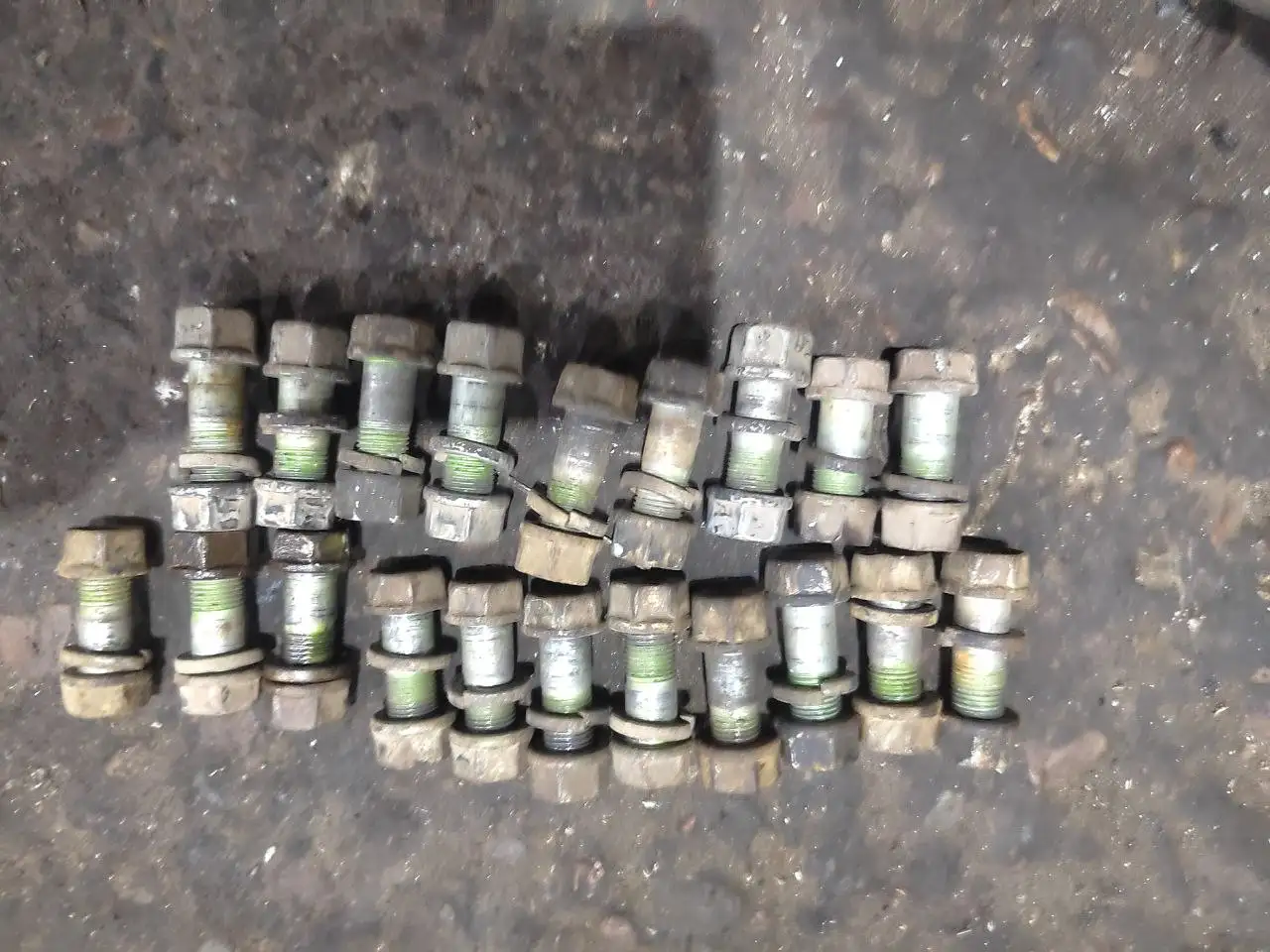 Запчасти для автомобилей Toyota Land Cruiser - Автозапчасти (Запчасти) в Иркутск