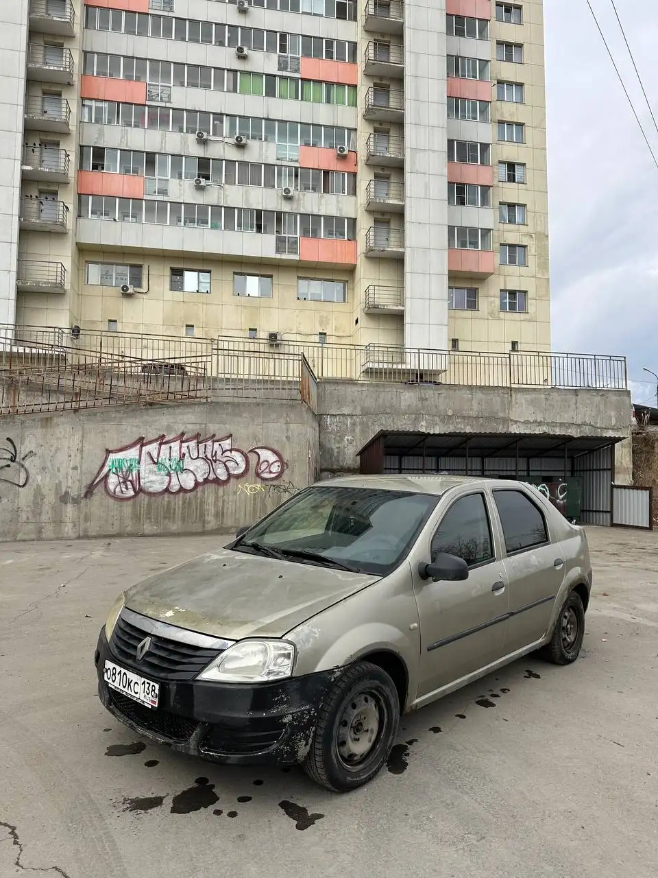 Продажа автомобиля Renault Logan 2012 года - Легковые автомобили (Авто) в Иркутск